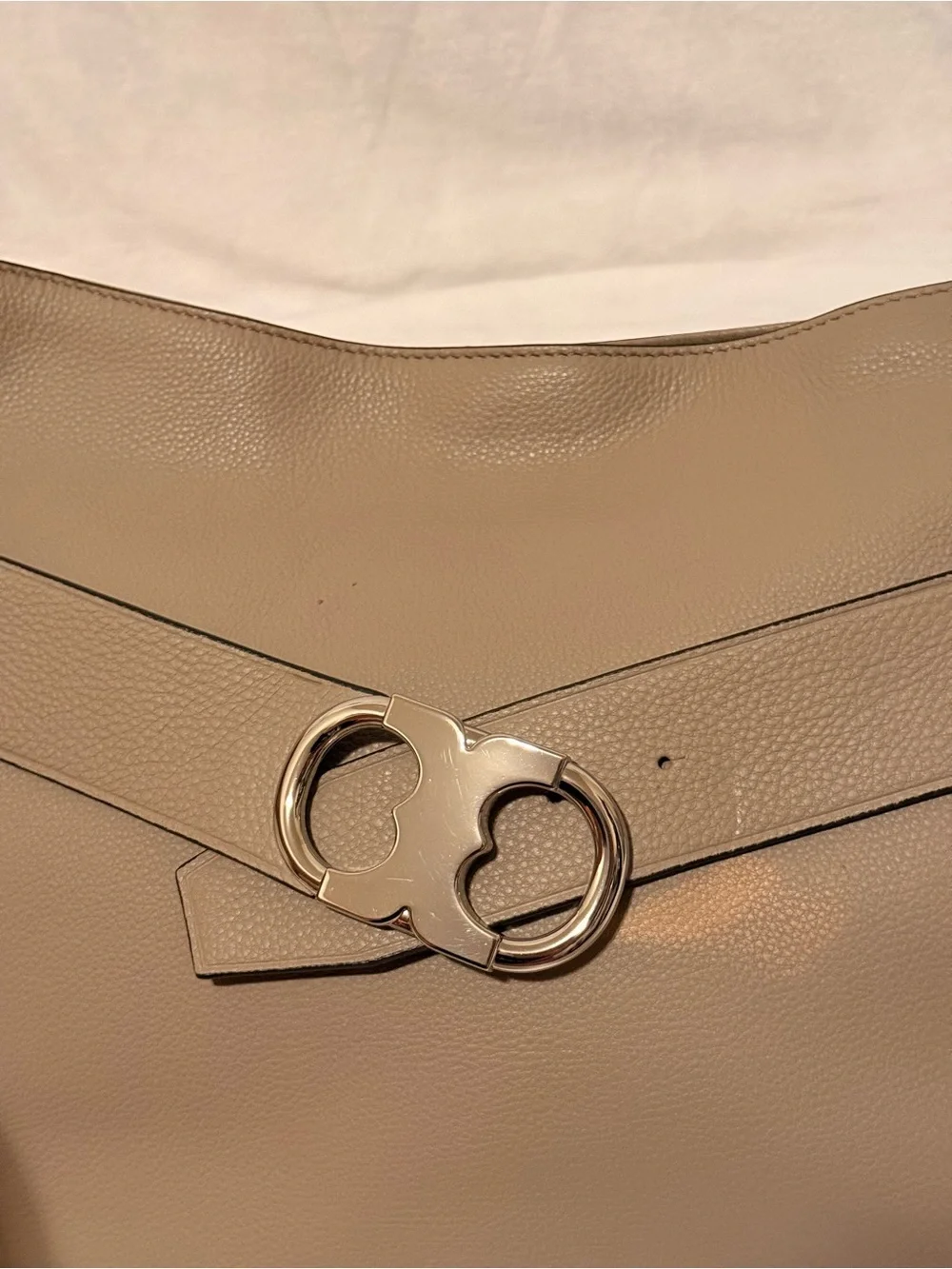Tory Burch Gemini Link Belted Hobo Crossbody in French Gray